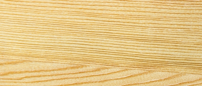 Oak slab with strong structure and attractive grain